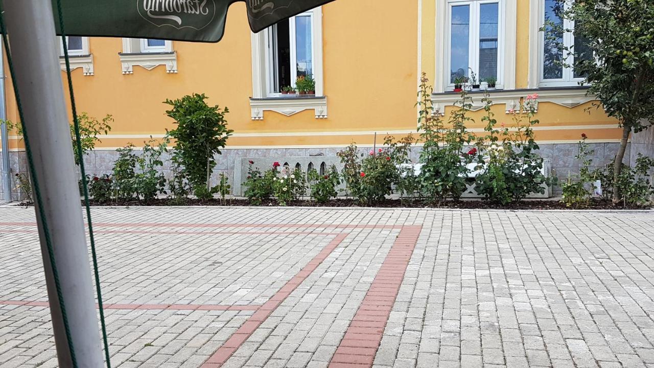 Penzion Duong Apartments Karlovy Vary Exterior photo